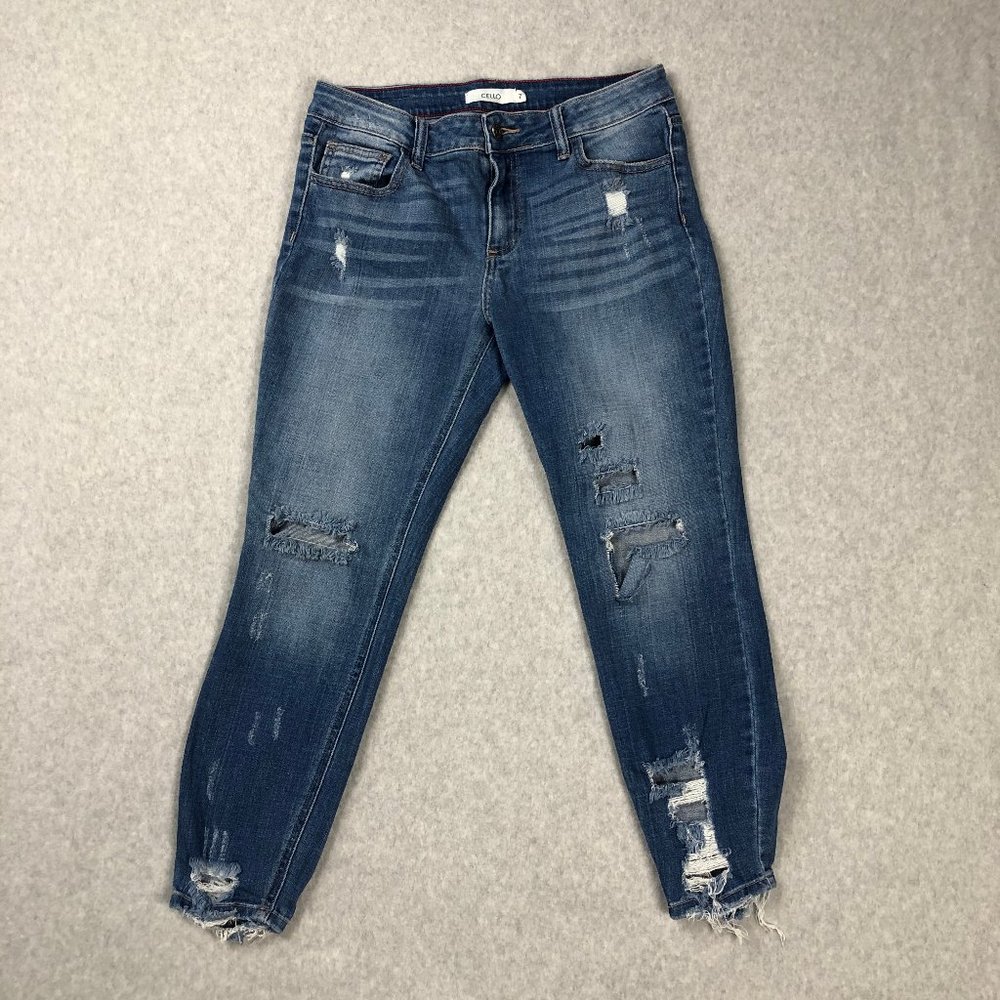 🌼 Cello | Beautiful Ankle & Cropped Distressed Jeans | Size 7
